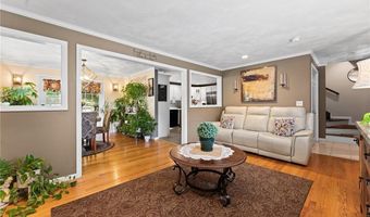 17 Boyle Ave, Cumberland, RI 02864