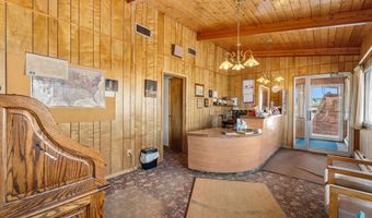 1409 Cedar St, Beresford, SD 57004