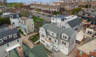 6 Sharon Ct, Newport, RI 02840