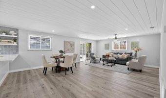 635 Jamaica Cir E, Apollo Beach, FL 33572