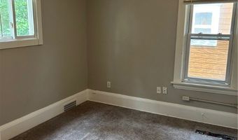 906 Delia Ave, Akron, OH 44320