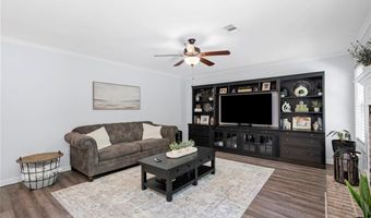165 6th St, Auburn, GA 30011