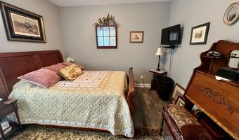 24 Robert Day Rd, Adel, GA 31620