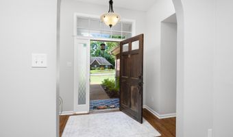7686 SHADOW Gln, Bartlett, TN 38002