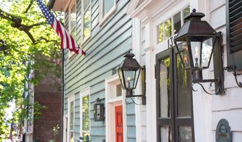 601 WILKES St 301, Alexandria, VA 22314