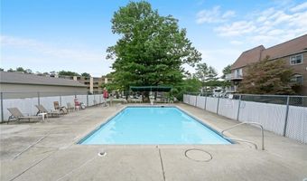 200 Hoffman Ave 505, Cranston, RI 02920