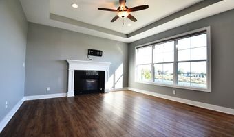 726 35th St SW, Altoona, IA 50009