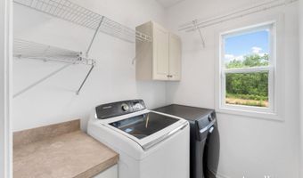926 Dogwood Meadows Dr SE 45, Ada, MI 49301