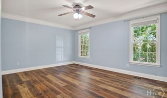 354 E Creek Bnd, Athens, GA 30605