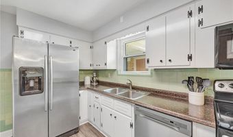 5538 Silverpoint Dr, Cincinnati, OH 45247