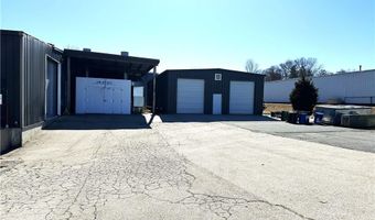 77 Broadcommon Rd, Bristol, RI 02809