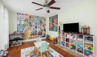 121 Spofford Ave, Warwick, RI 02888