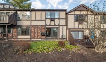 2 Chelsea Ct, Brookfield, CT 06804