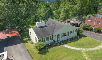 222 NE Stonewall Hts, Abingdon, VA 24210