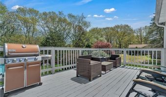 15 Driftwood Dr, Coventry, RI 02816