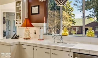 625 Skyline Dr, Cody, WY 82414