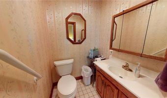 819 4th Ave NE, Austin, MN 55912