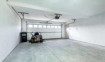 1 Estes Dr, Standish, ME 04085