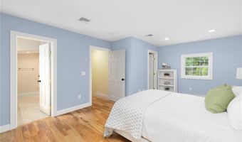 25 Willow Dr, Hopkinton, RI 02832