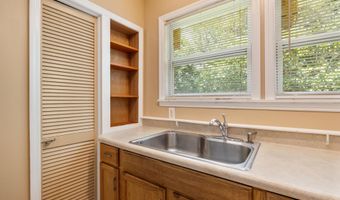 300 Strickland Ave, Anderson, SC 29625