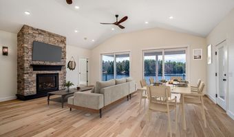 74 Lakeshore Dr, Ashburnham, MA 01430