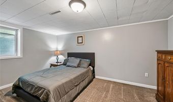 300 S Oak St, Anamosa, IA 52205