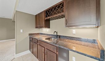 316 34th St SE, Altoona, IA 50009