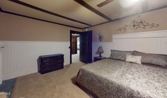 3230 W Chestnut Ave, Altoona, PA 16601