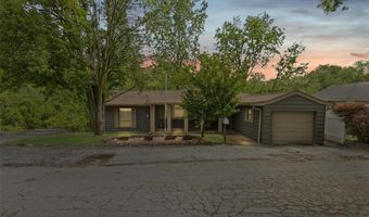 3245 Oakwood Ave, Alton, IL 62002