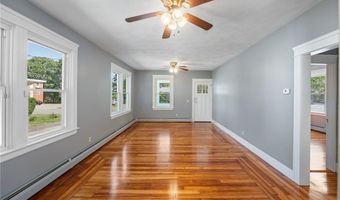 30 Alabama Ave, Warwick, RI 02888