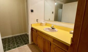 1474 Mandella Rd, Bonneau, SC 29431