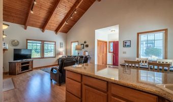 1312 VILLAGE Loop, Bandon, OR 97411