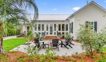 107 Mcdonald Ln, Bay St. Louis, MS 39520