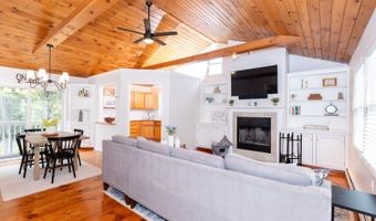 2 Grand St, Alloway, NJ 07422