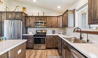 1005 Westwood Cir, Belgrade, MT 59714