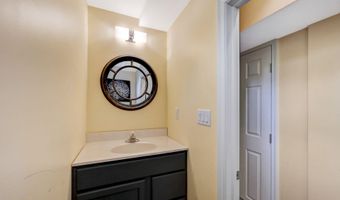 251 Scenic Dr, Blakeslee, PA 18610