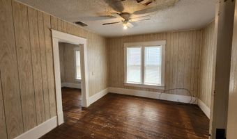 911 Ave. E St, Abernathy, TX 79311