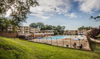 2600 INDIAN Dr 2B, Alexandria, VA 22303