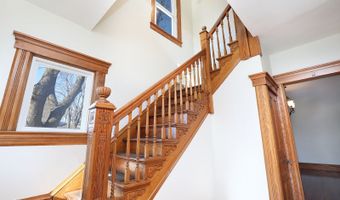 1134 Rapids St, Adel, IA 50003