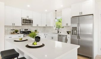 9484-86 La Cuesta Dr, La Mesa, CA 91941