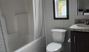 41 Audrey Ln, Bennington, VT 05201