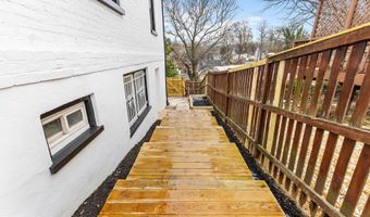 2016 32ND St SE, Washington, DC 20020