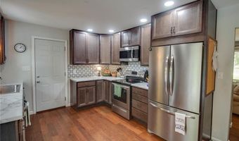 6607 Wenzel Rd, Alton, IL 62002