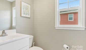 1110 Lynwood Forest Rd, Arden, NC 28704