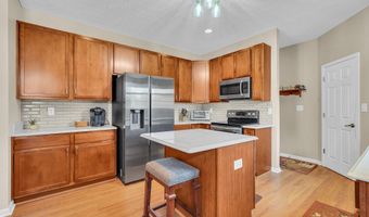 1089 Preakness Dr, Avon, IN 46123