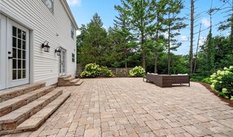 954 Chartrand Dr, Ballwin, MO 63011