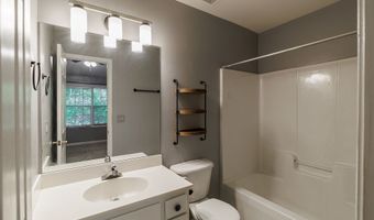 101 Wood Lake Dr 310, Athens, GA 30606
