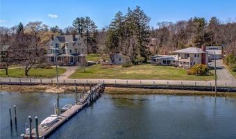 11 Mathewson Rd, Barrington, RI 02806