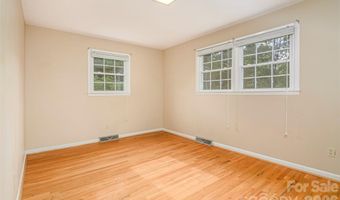 352 Cedar Ln, Arden, NC 28704