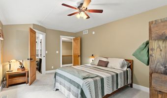 3235 Lakeview Dr, Allegan, MI 49010